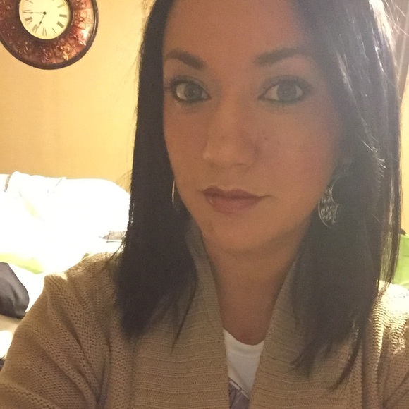 Meet your Posher, Charlette