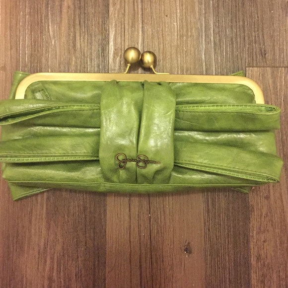 Jessica Simpson green faux leather clutch