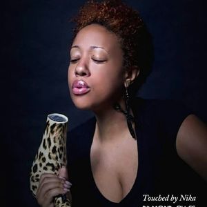 Meet your Posher, Nika