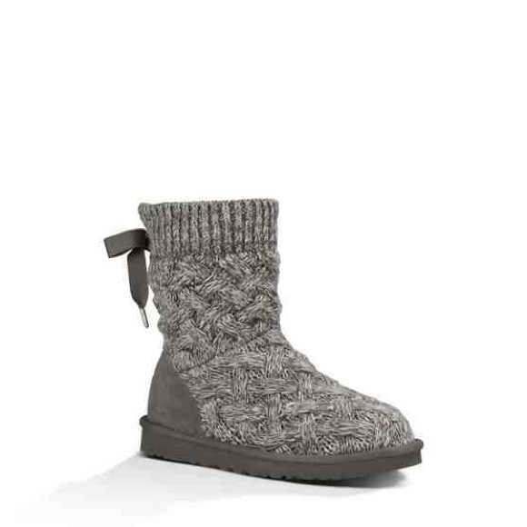 NEW Isla UGG