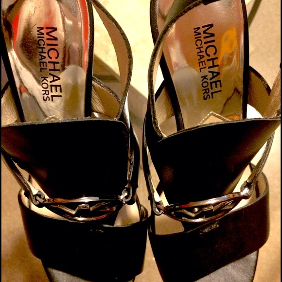 💥SOLD💥 - Picture 3 of 4