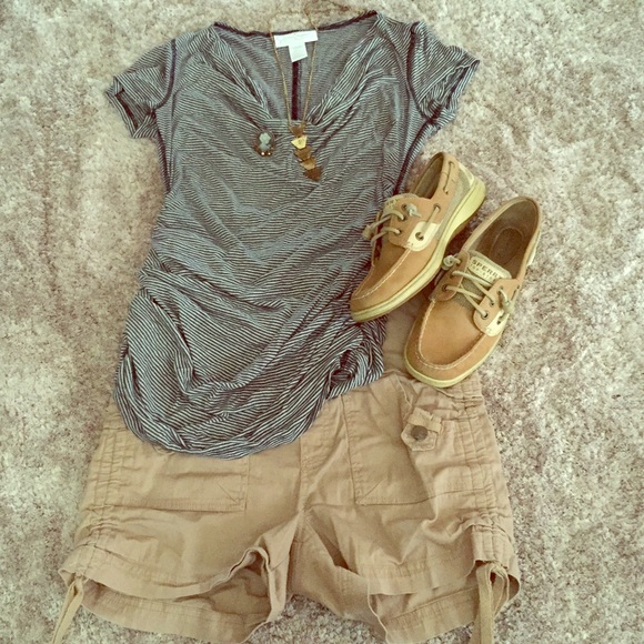 SOLD! ❌Maternity top