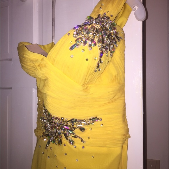 Tony bowls yellow dress size 8