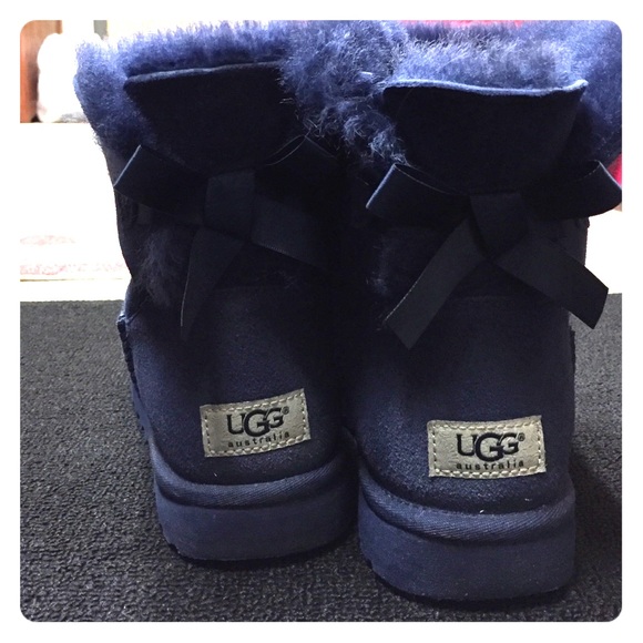 UGG Shoes - Uggs w box