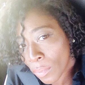 Meet your Posher, Leoniece