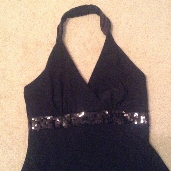 Black Dress - Picture 2 of 2