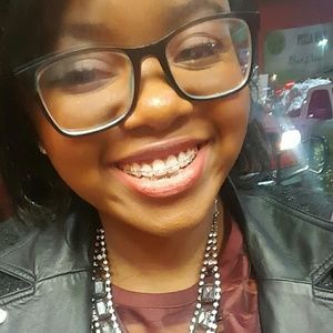 Meet your Posher, Cierra