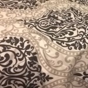 Meet your Posher, Easton