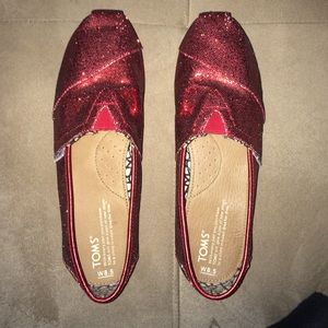 Ruby Red Sparkly Tom's