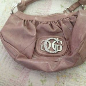 Guess pink