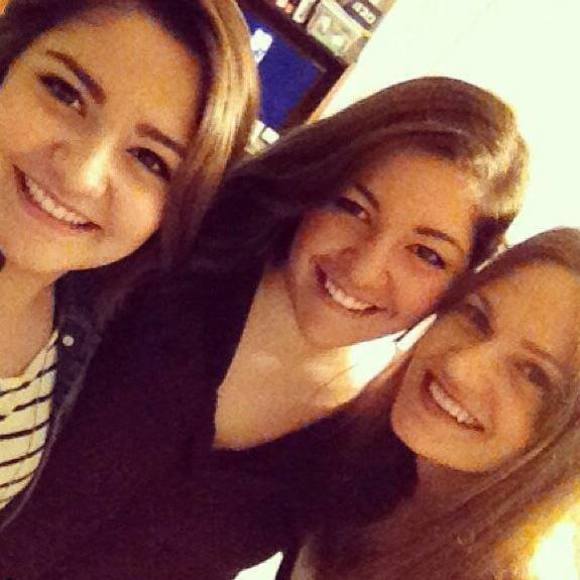 Meet your Posher, Laura - Picture 1 of 1