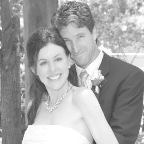 Meet Your Poshers Melinda & Mark - Picture 4 of 8