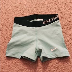Nike Pro