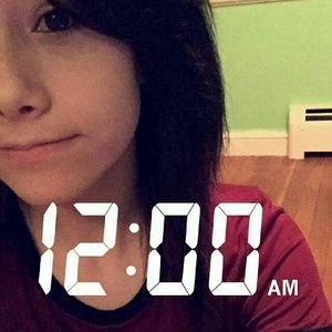 Meet your Posher, Leea