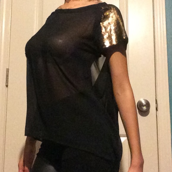 Dazzling ✨ black and gold sequin top