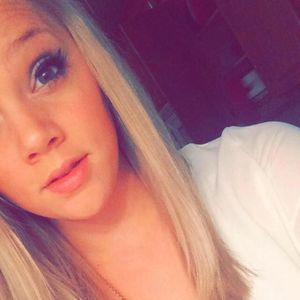 Meet your Posher, Abigail