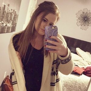 Meet your Posher, Megan