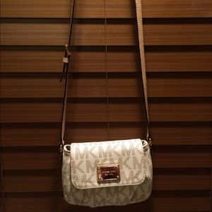 Michael Kors crossbody purse