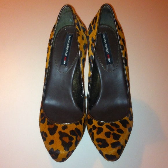 💥LOWEST PRICE💥 Banana Republic Cheetah Heels