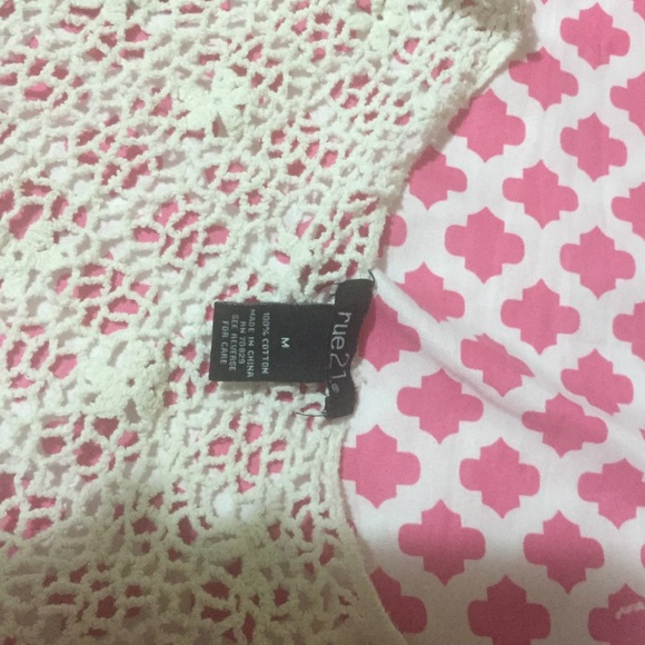 Cardigan - Picture 2 of 4