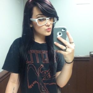 Meet your Posher, Lexie