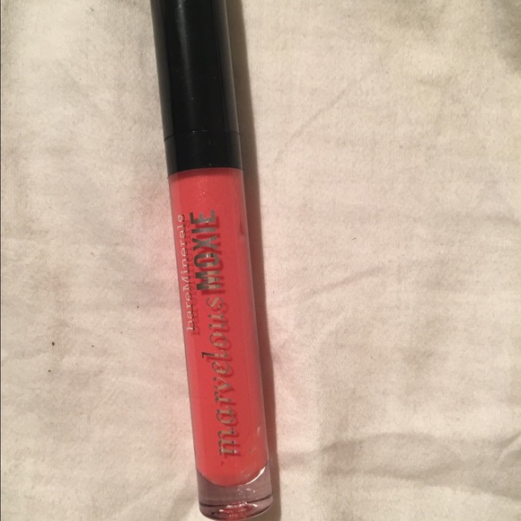 Moxie lipgloss-full size