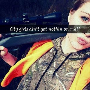 Meet your Posher, Kayla