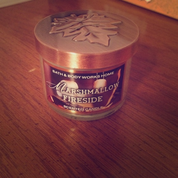 A scented candle flavor of Marshmallow Fireside!