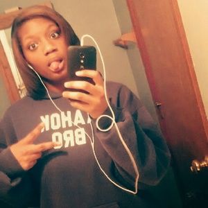 Meet your Posher, Brandi