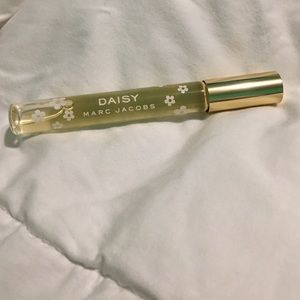 Marc Jacobs Daisy Fragrance Rollerball