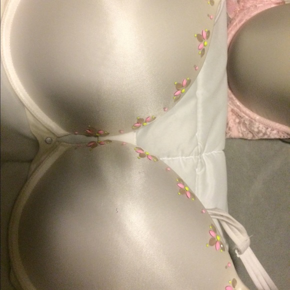 Victoria's Secret bra