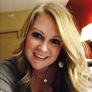 Meet your Posher, Shea