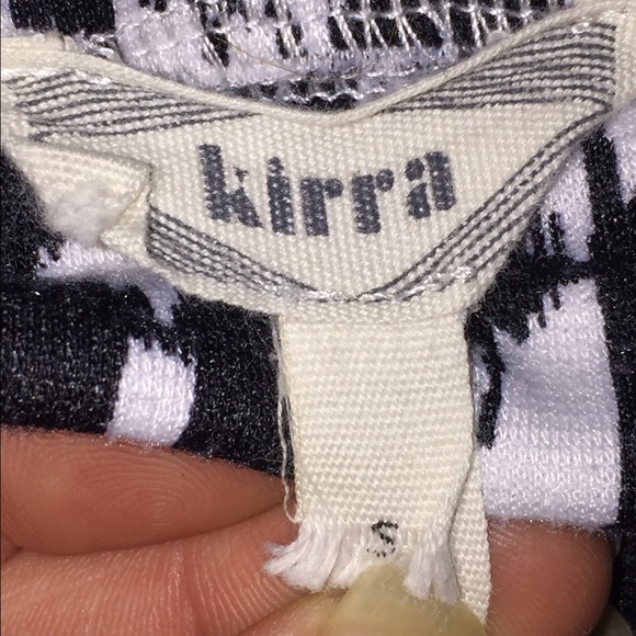 Sz S Tilly's skater skirt - Picture 3 of 4