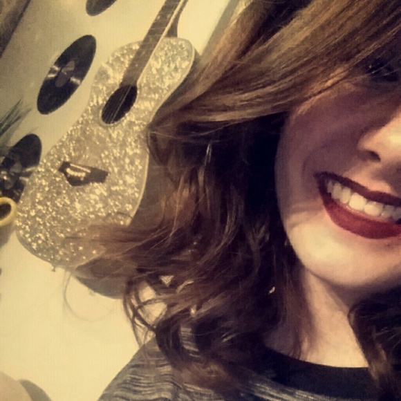 Meet your Posher, Jayna - Picture 1 of 1