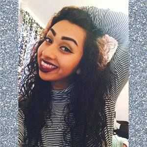 Meet your Posher, Desiree