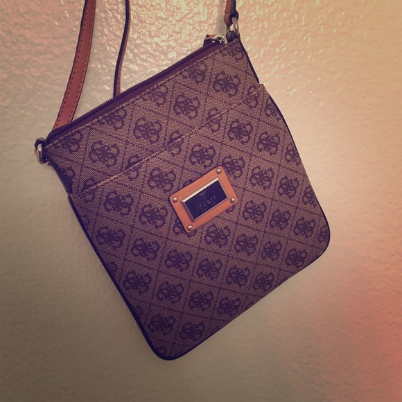 Guess purse