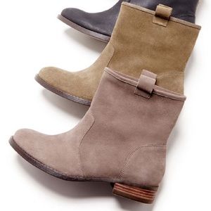 Sole Society Natasha grey suede 8 boot / booties