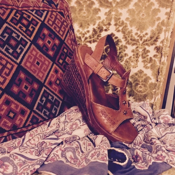 Frye Shoes - Vintage Frye Wedges