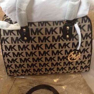 398.00 Factory Sealed MIchael Kors