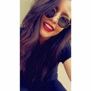 Meet your Posher, Ivette