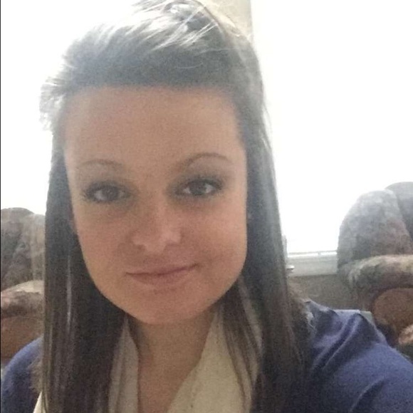 Meet your Posher, Allyssa