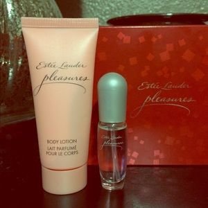 Ester Lauder Pleasures Mini Set ✨