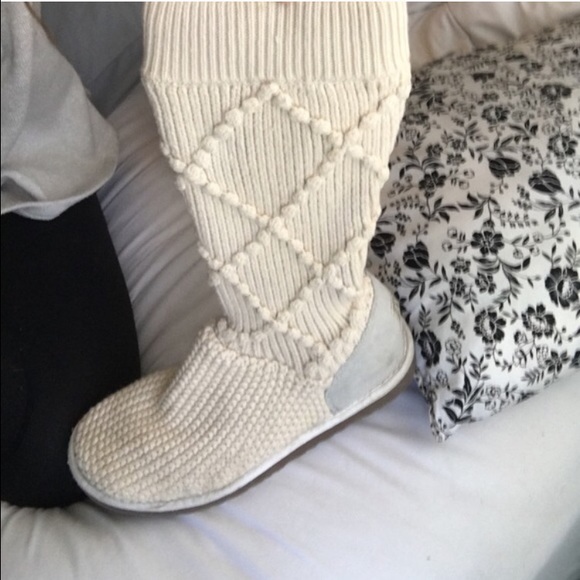 SOLD HTF sweater knit ugg boots