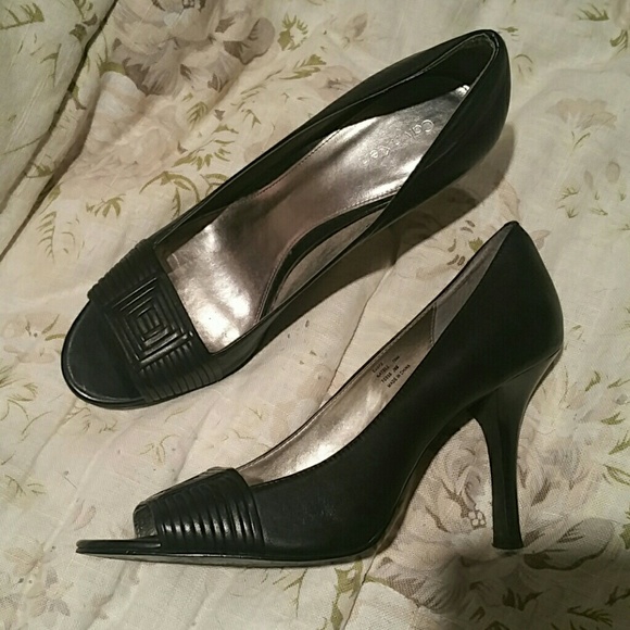 [Calvin Klein] Black leather peep toes - Picture 1 of 3