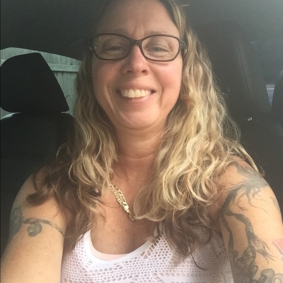 Meet your Posher, Rhonda - Picture 1 of 1