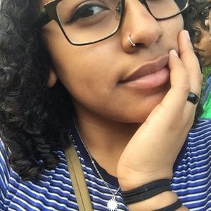 Meet your Posher, Alondra
