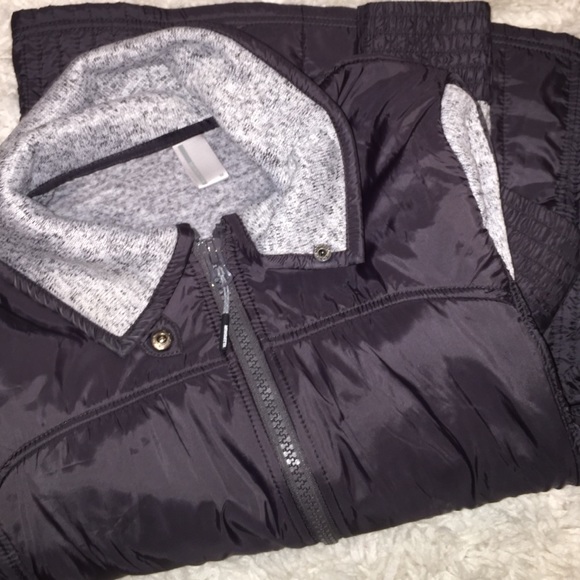 Mondetta Jacket compares to lululemon NWOT, size m