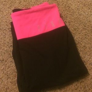 PINK ultimate leggings