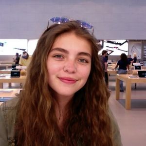 Meet your Posher, Abby