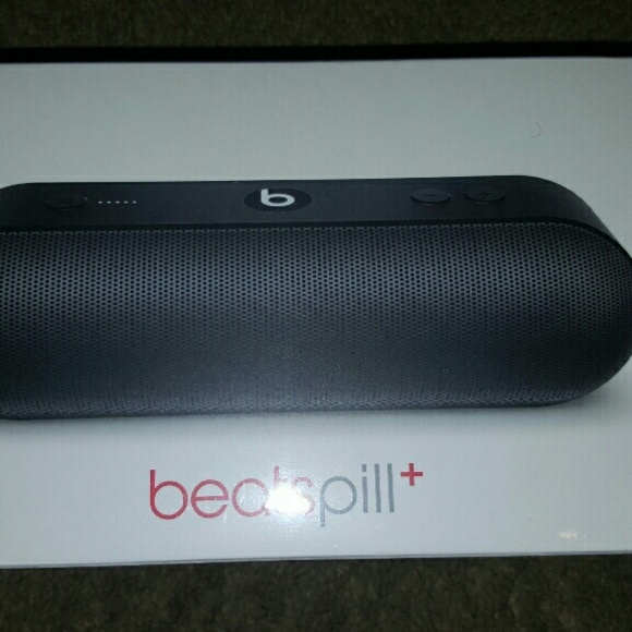 Beats pill+